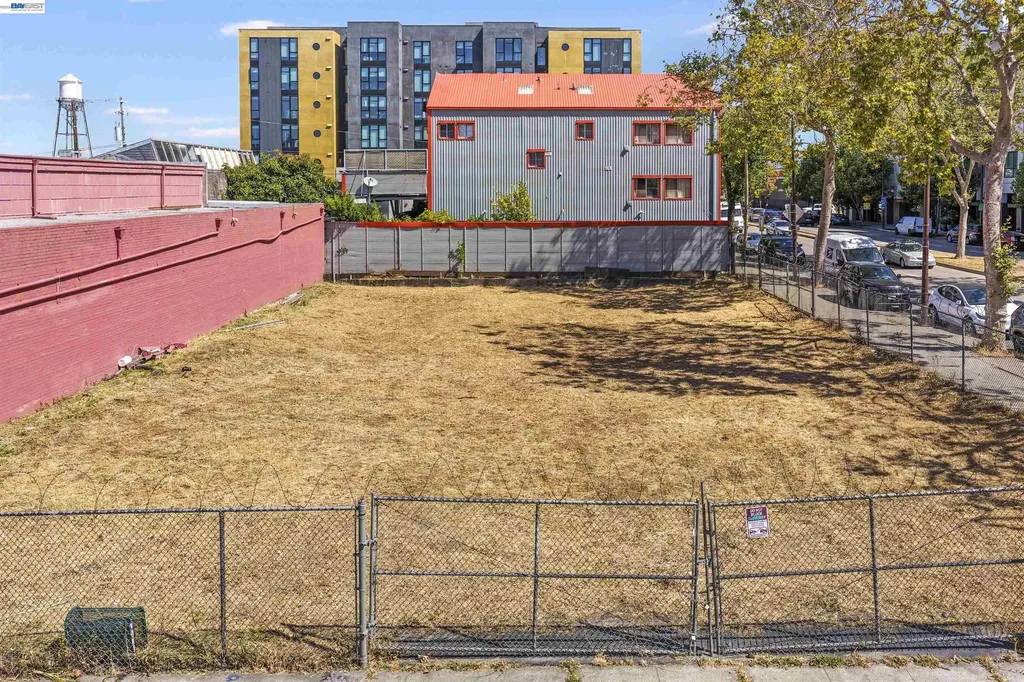 3020 San Pablo Avenue Berkeley CA 94702