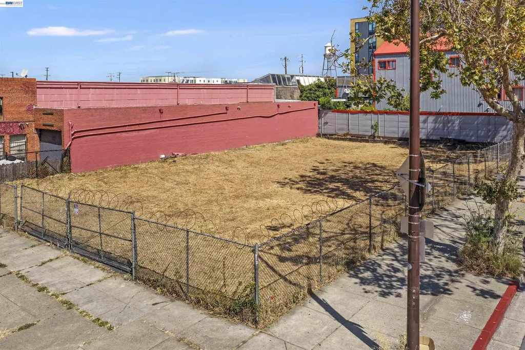3020 San Pablo Avenue Berkeley CA 94702