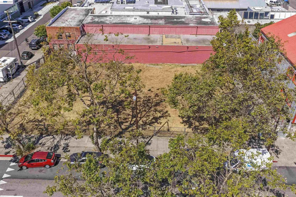 3020 San Pablo Avenue Berkeley CA 94702