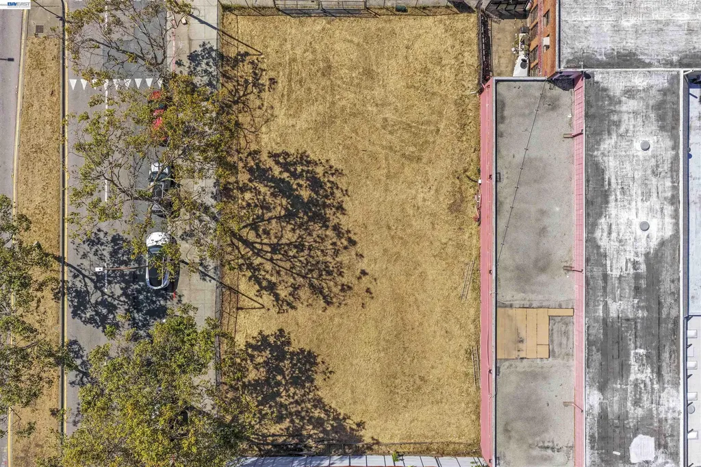 3020 San Pablo Avenue Berkeley CA 94702