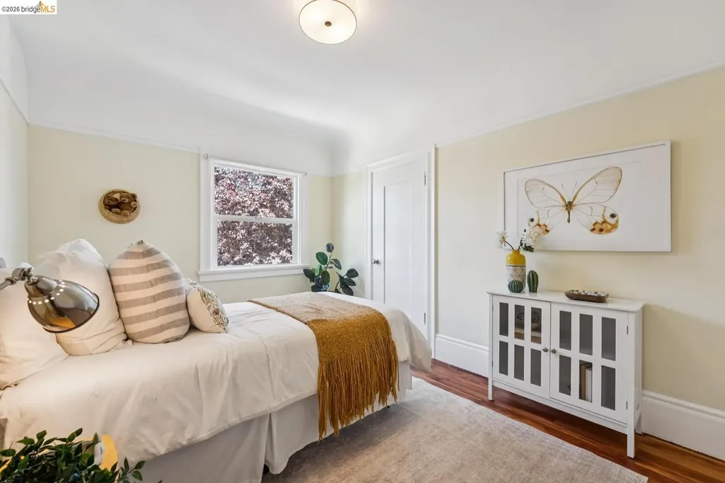 1075 53rd Street Oakland CA 94608