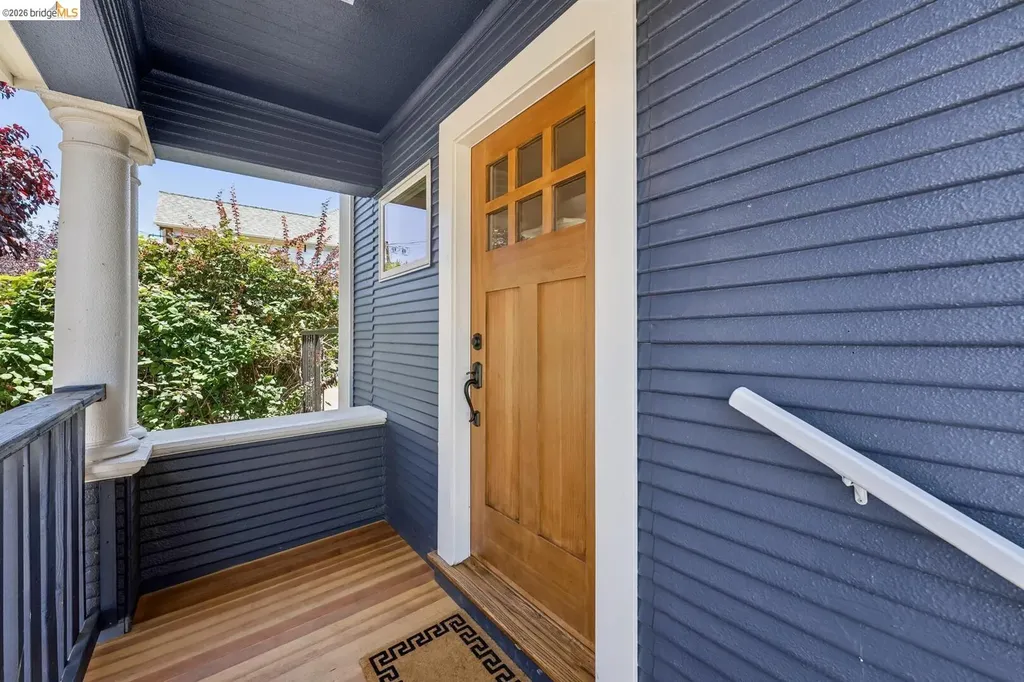 1075 53rd Street Oakland CA 94608