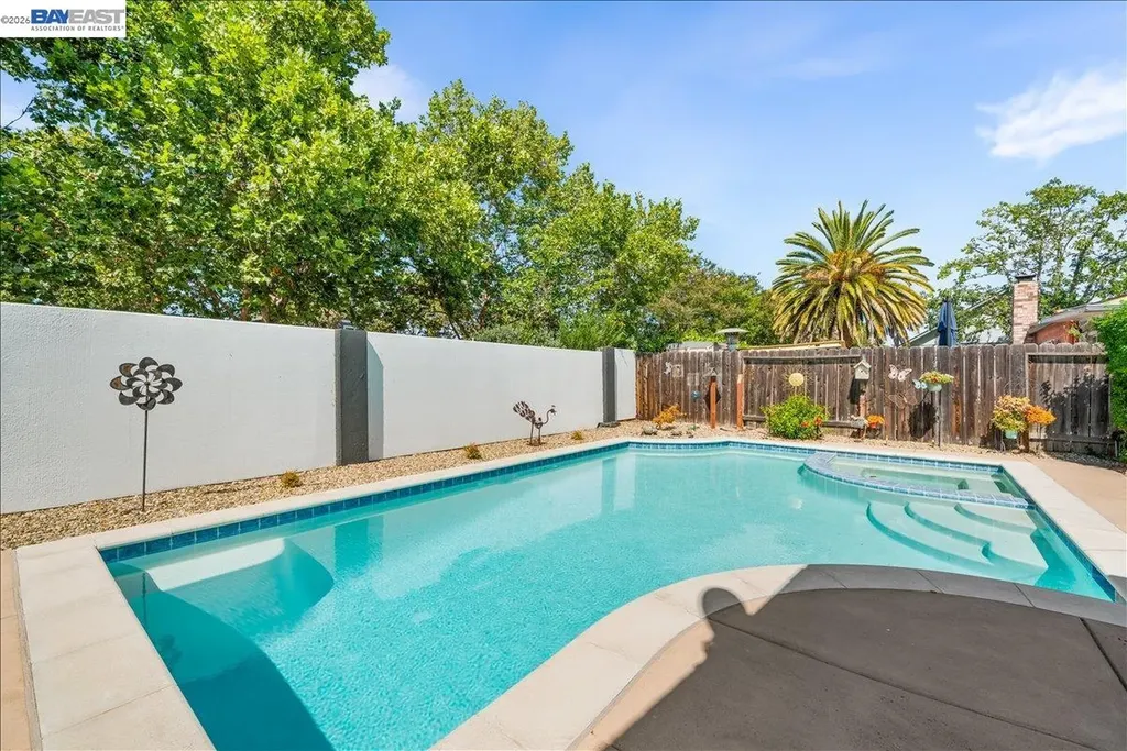 586 Colusa Way Livermore CA 94551