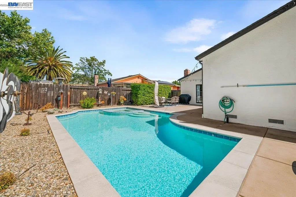586 Colusa Way Livermore CA 94551