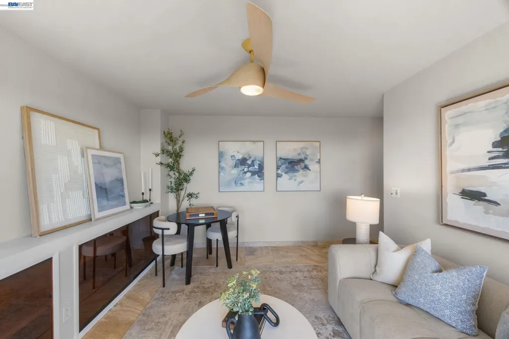8249 Skyline Circle Oakland CA 94605