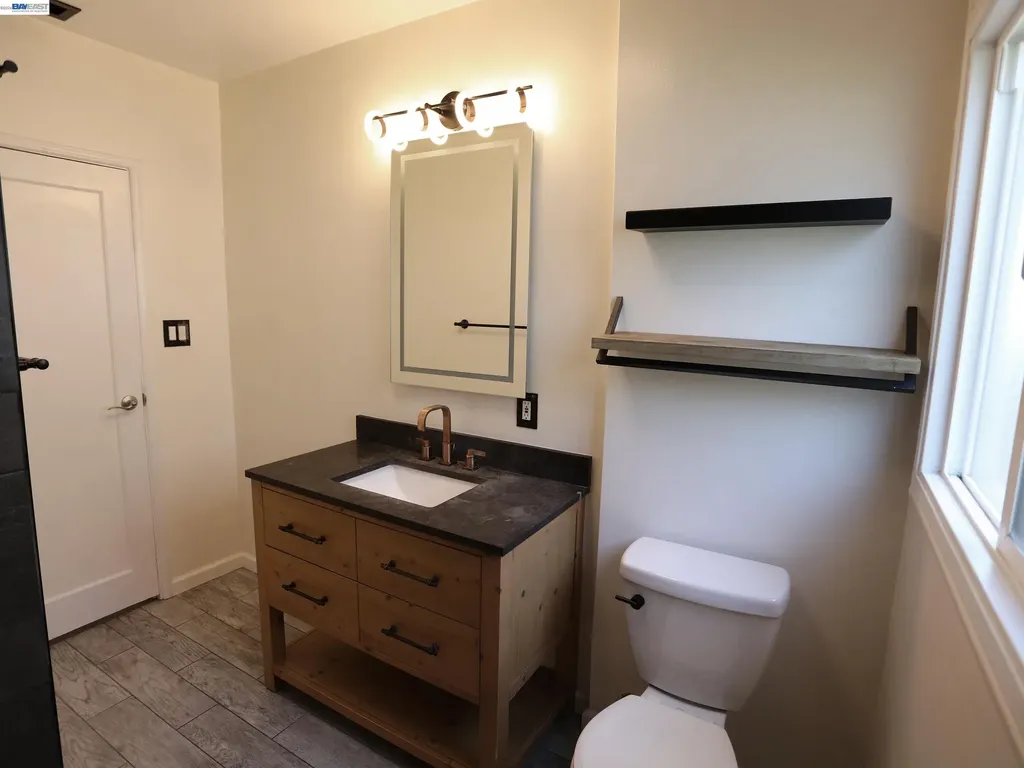 670 Estudillo Avenue San Leandro CA 94577