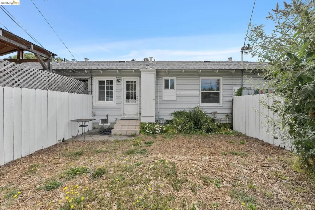 33 Bissell Richmond CA 94801