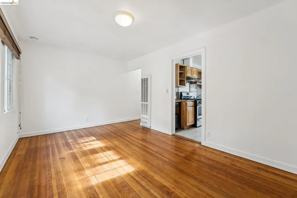 33 Bissell Richmond CA 94801
