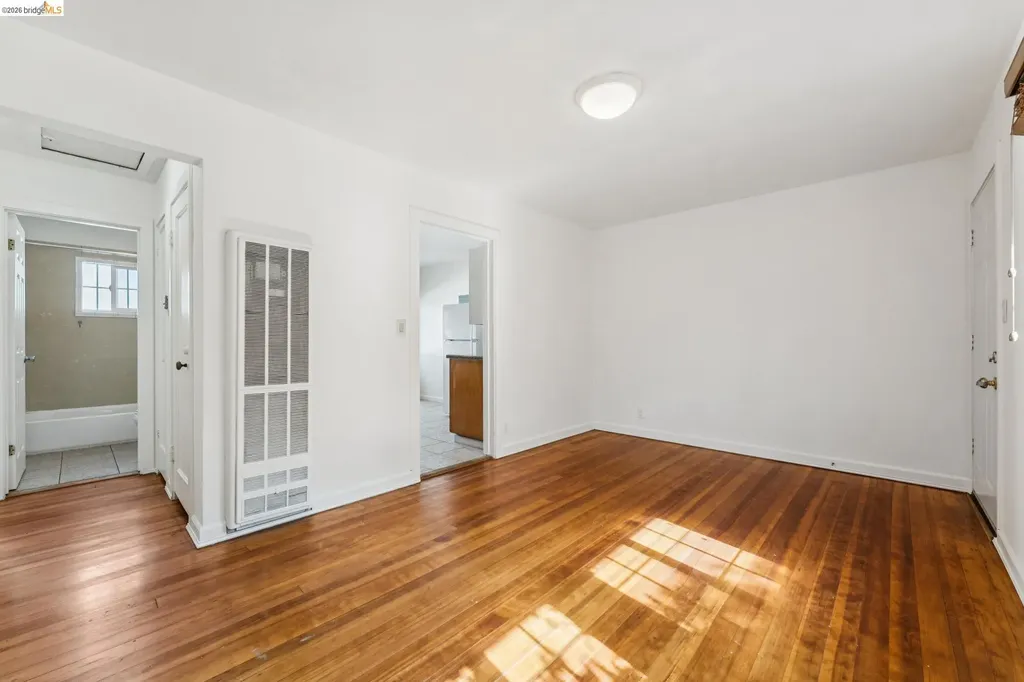 33 Bissell Richmond CA 94801