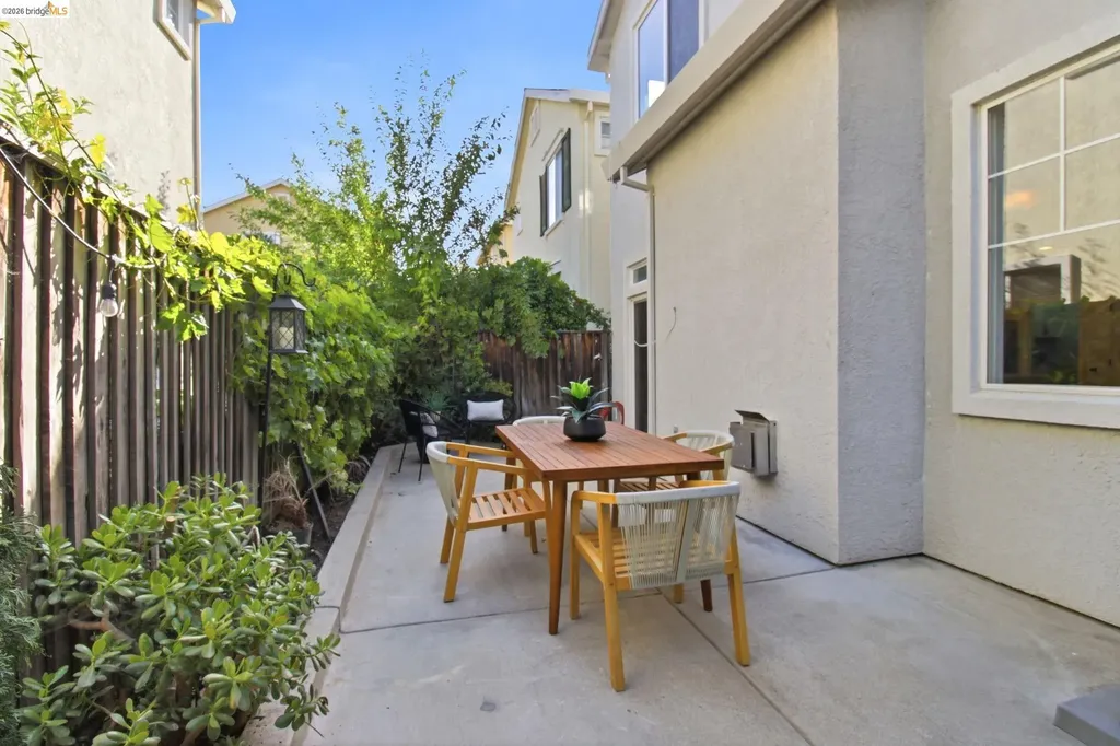 7589 Odyssey Way Dublin CA 94568