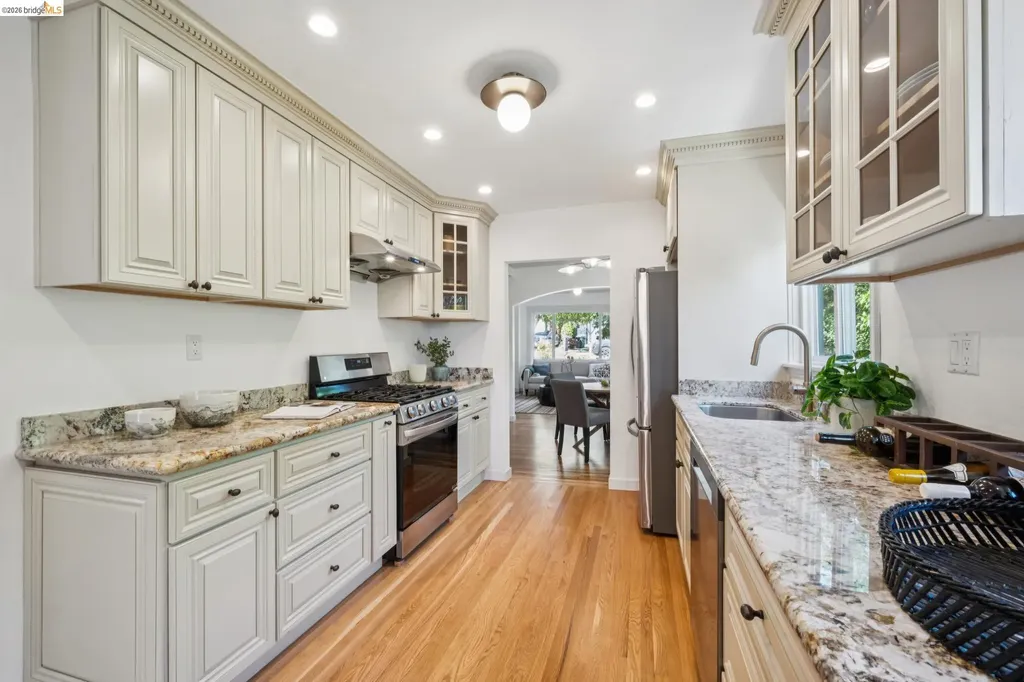 1329 Everett Street El Cerrito CA 94530