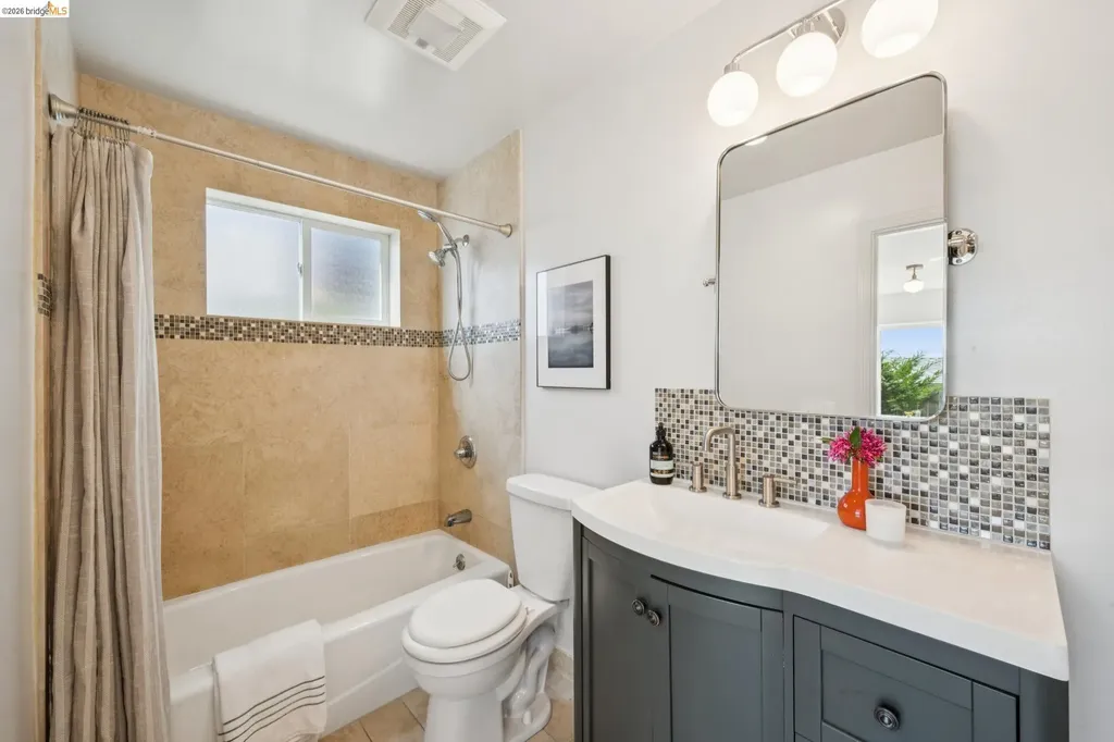1329 Everett Street El Cerrito CA 94530