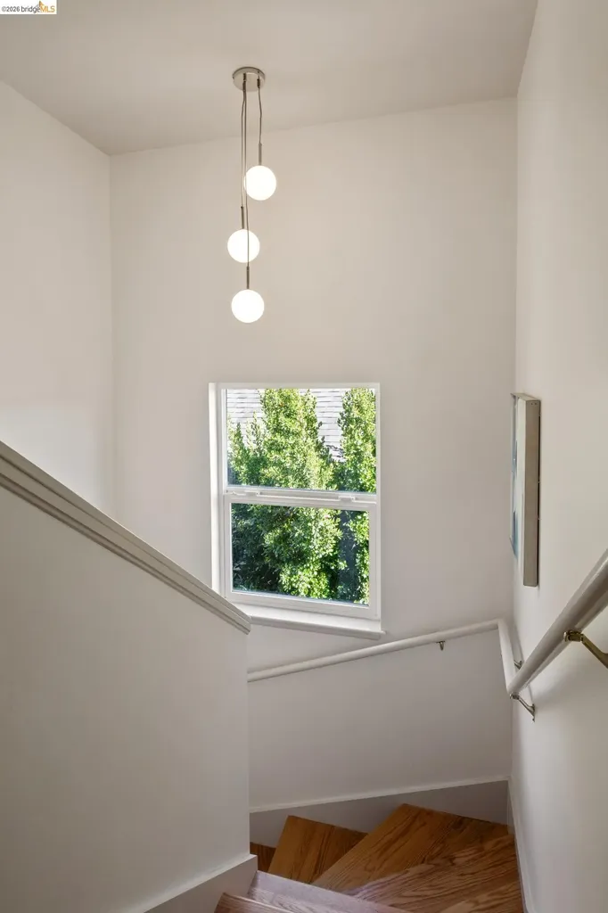 1329 Everett Street El Cerrito CA 94530