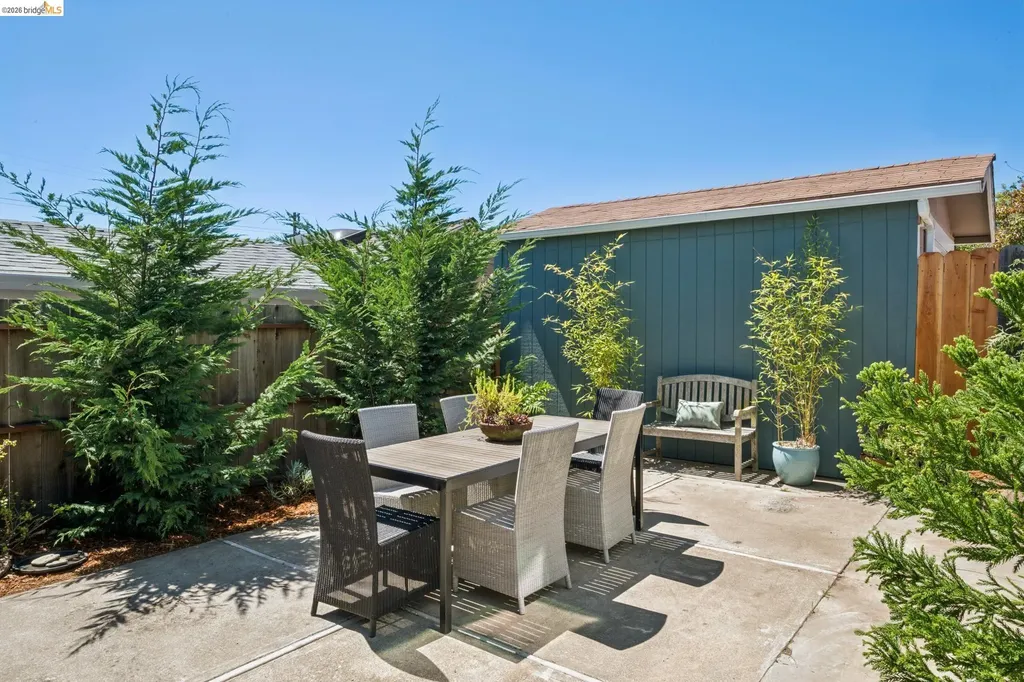 1329 Everett Street El Cerrito CA 94530