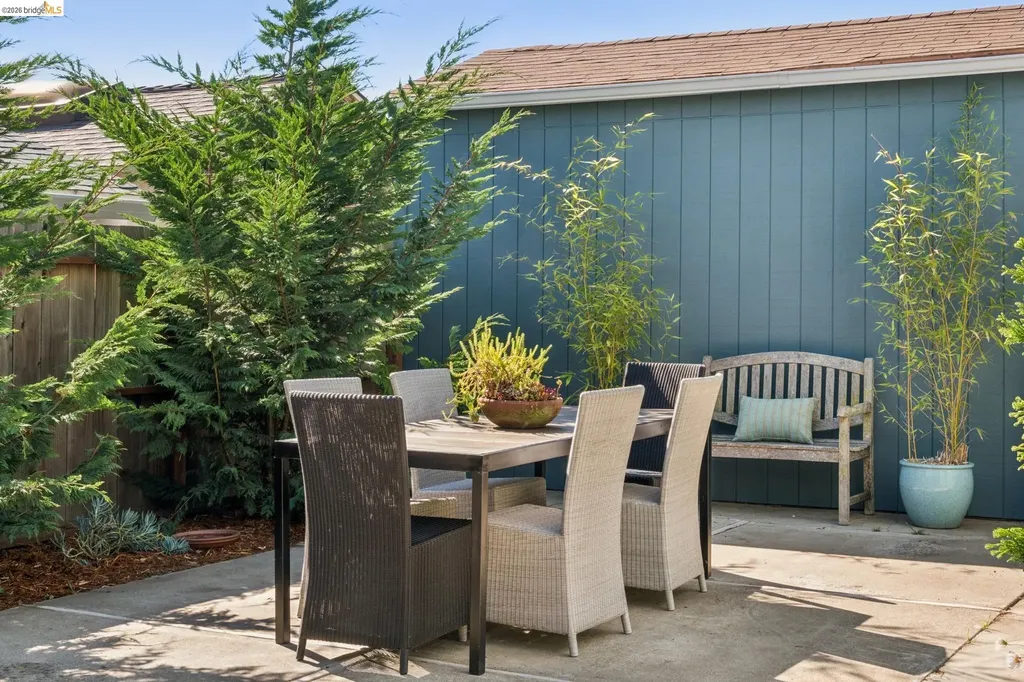 1329 Everett Street El Cerrito CA 94530