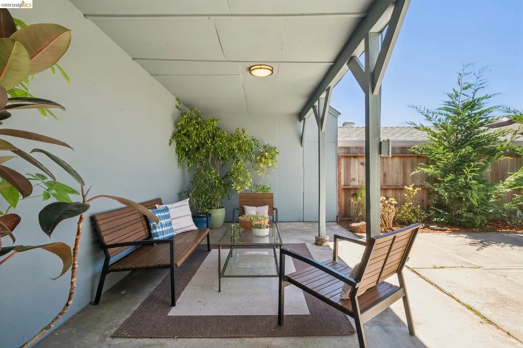 1329 Everett Street El Cerrito CA 94530