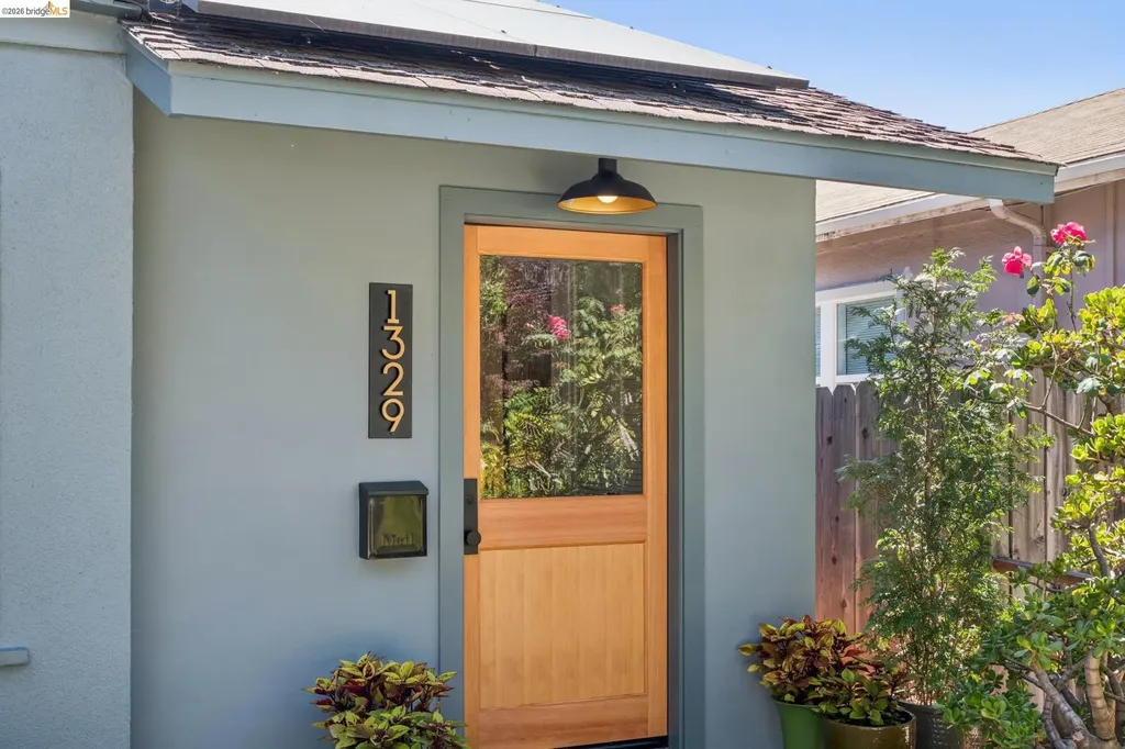 1329 Everett Street El Cerrito CA 94530