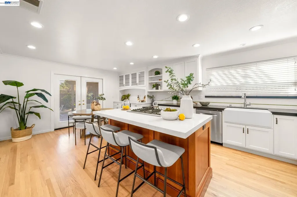 34351 Newton Court Fremont CA 94555