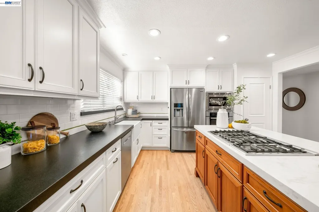34351 Newton Court Fremont CA 94555
