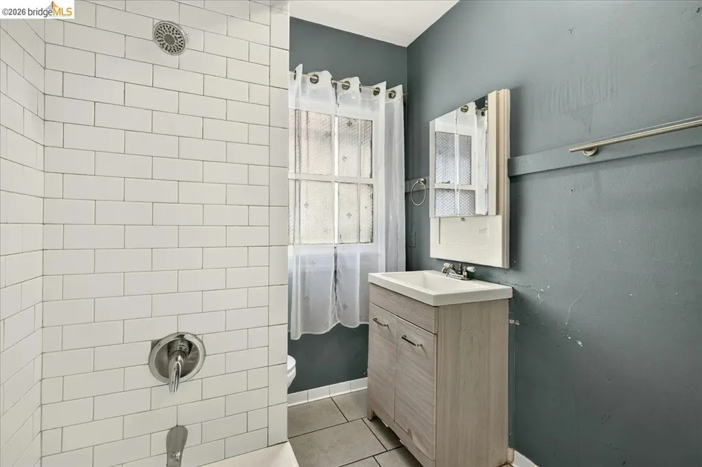 2333 81st Avenue Oakland CA 94605
