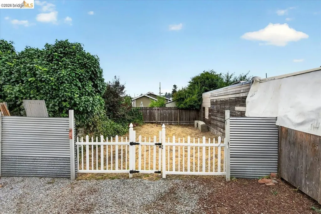 2333 81st Avenue Oakland CA 94605