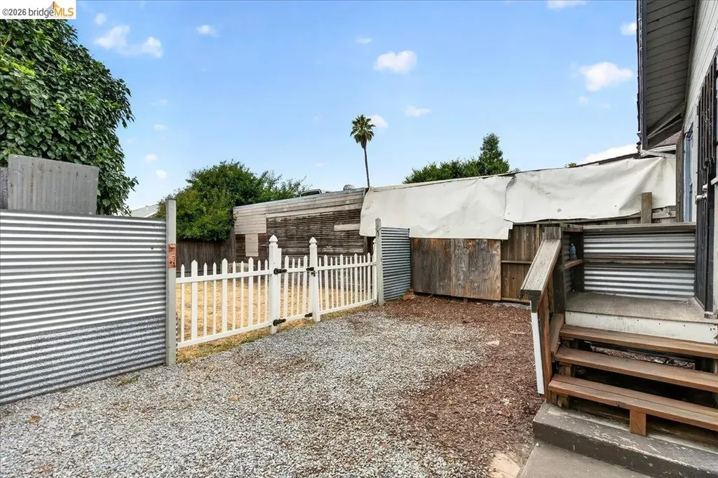 2333 81st Avenue Oakland CA 94605