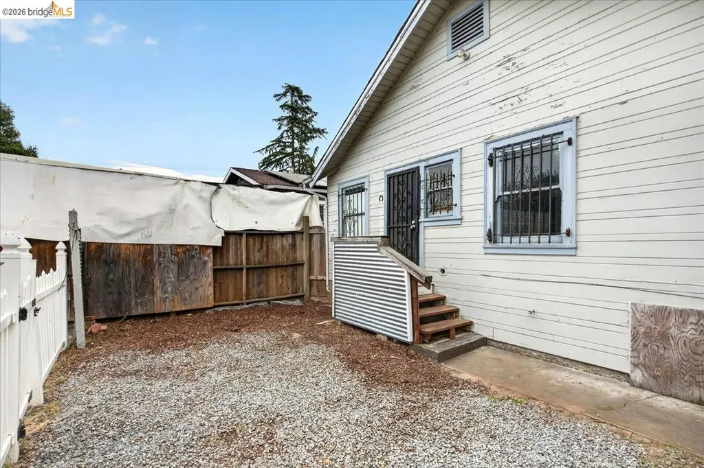 2333 81st Avenue Oakland CA 94605