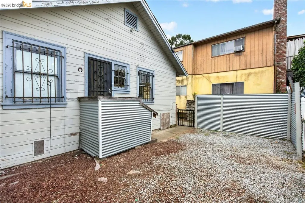 2333 81st Avenue Oakland CA 94605