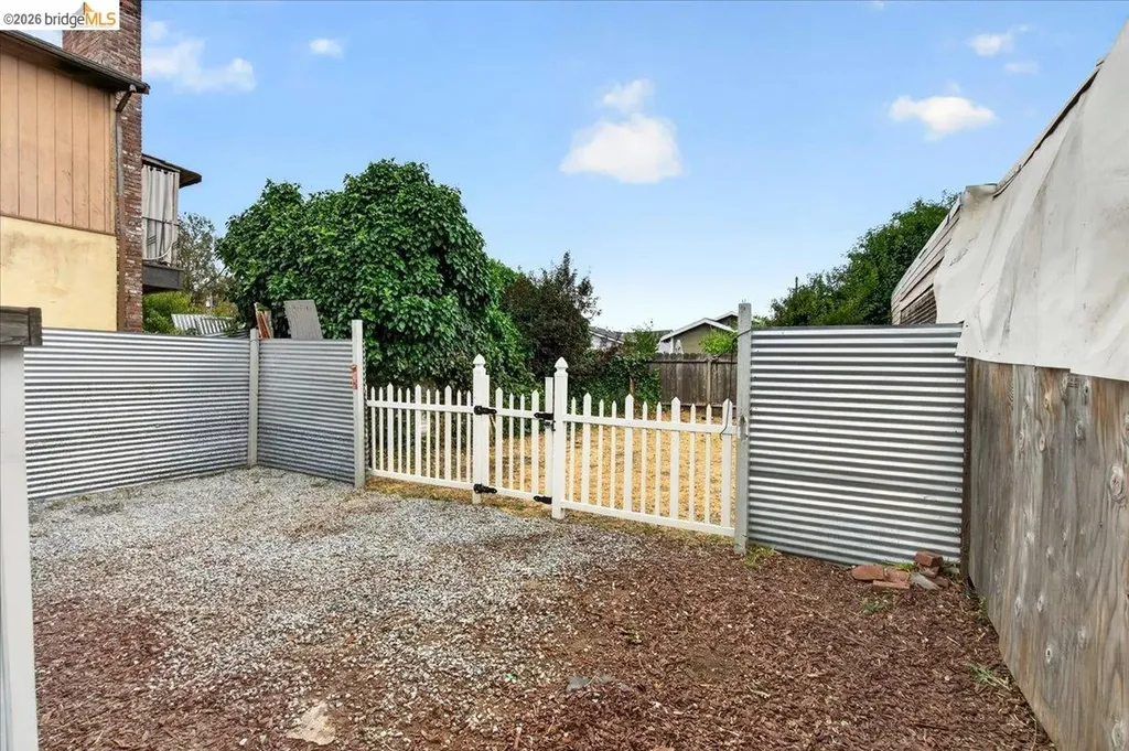 2333 81st Avenue Oakland CA 94605