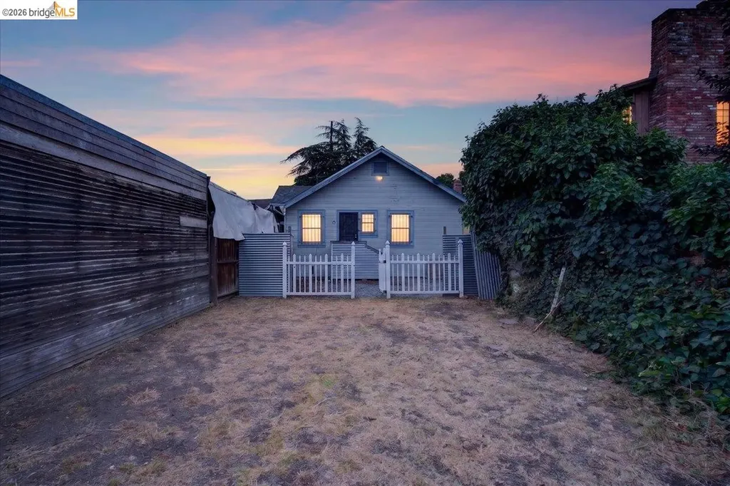 2333 81st Avenue Oakland CA 94605