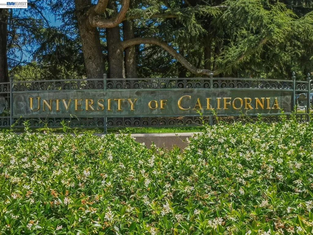 2201 Virginia Street Berkeley CA 94709