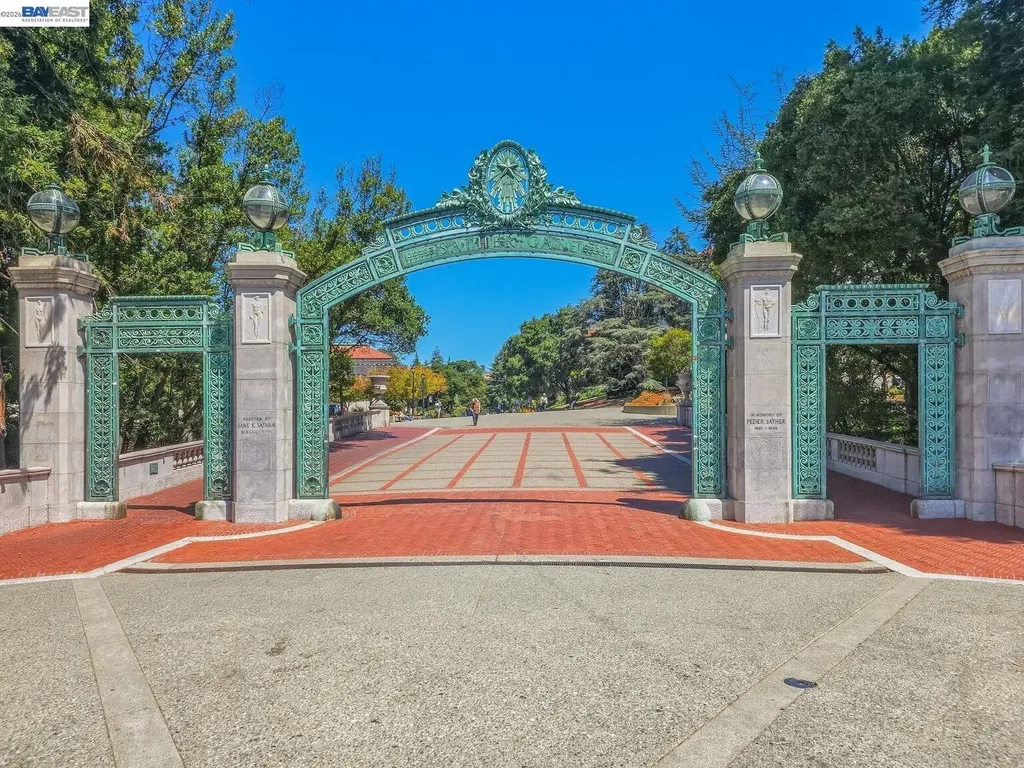 2201 Virginia Street Berkeley CA 94709