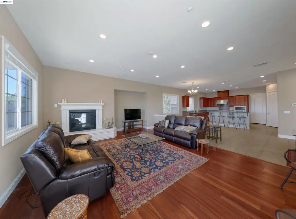 131 Arundel Drive Hayward CA 94542