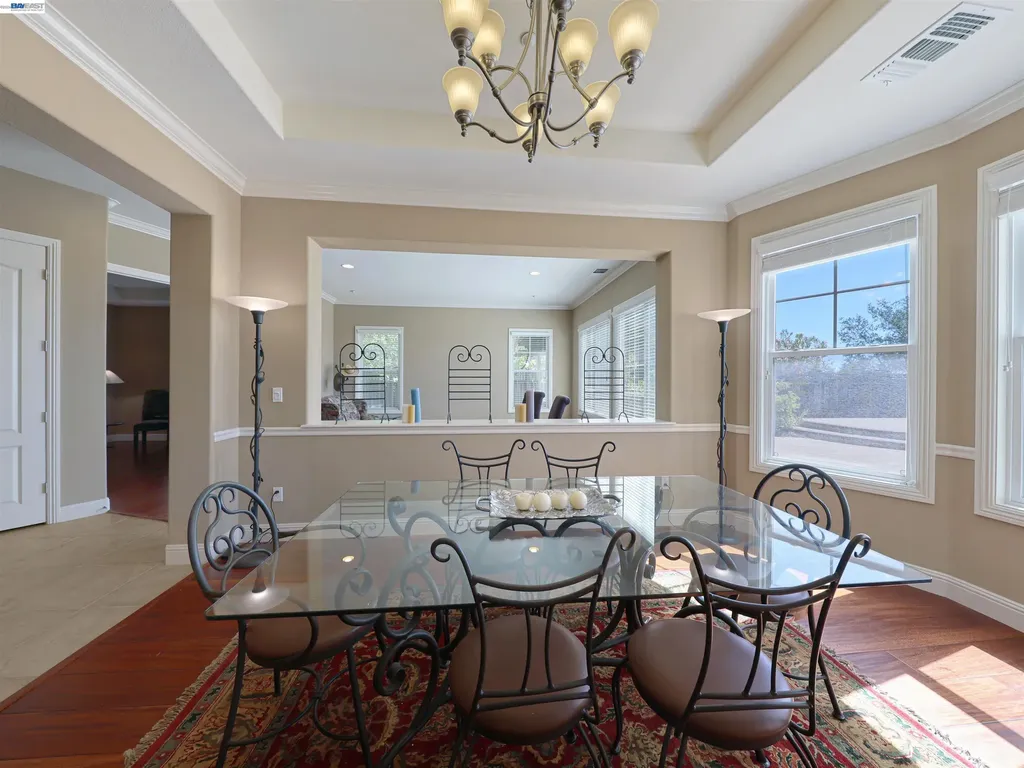 131 Arundel Drive Hayward CA 94542