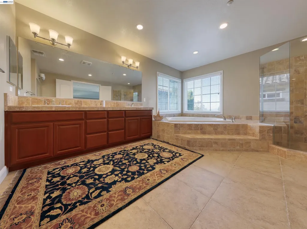 131 Arundel Drive Hayward CA 94542