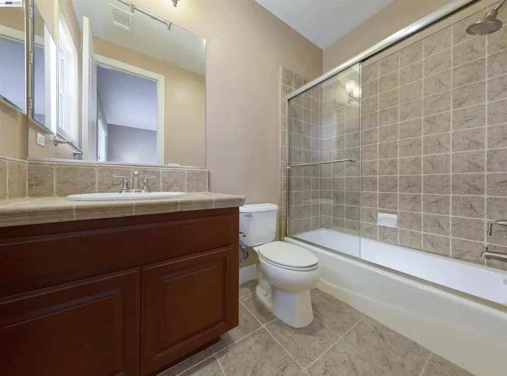 131 Arundel Drive Hayward CA 94542