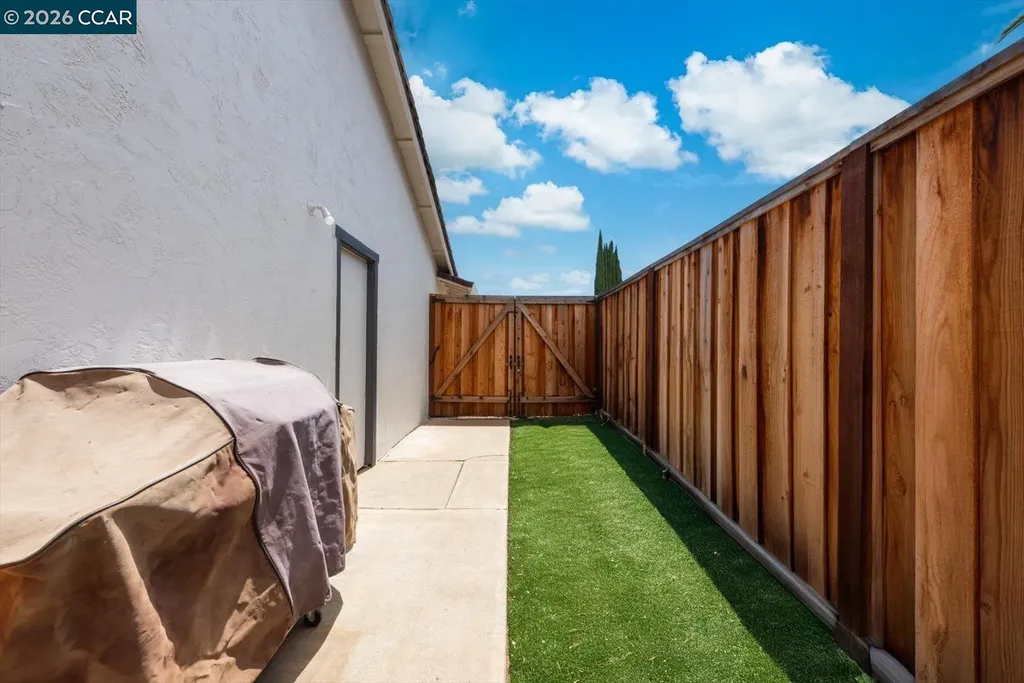 1617 Greenridge Drive Pittsburg CA 94565