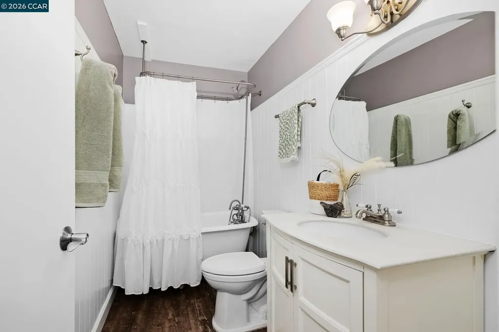 73 Brookwood Road Orinda CA 94563