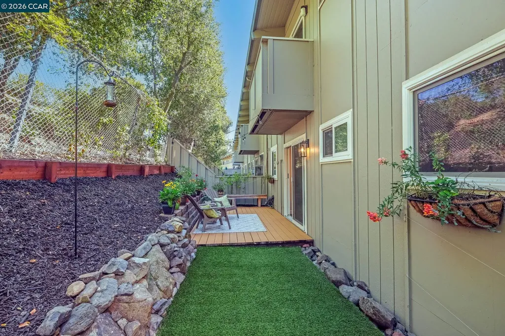 73 Brookwood Road Orinda CA 94563