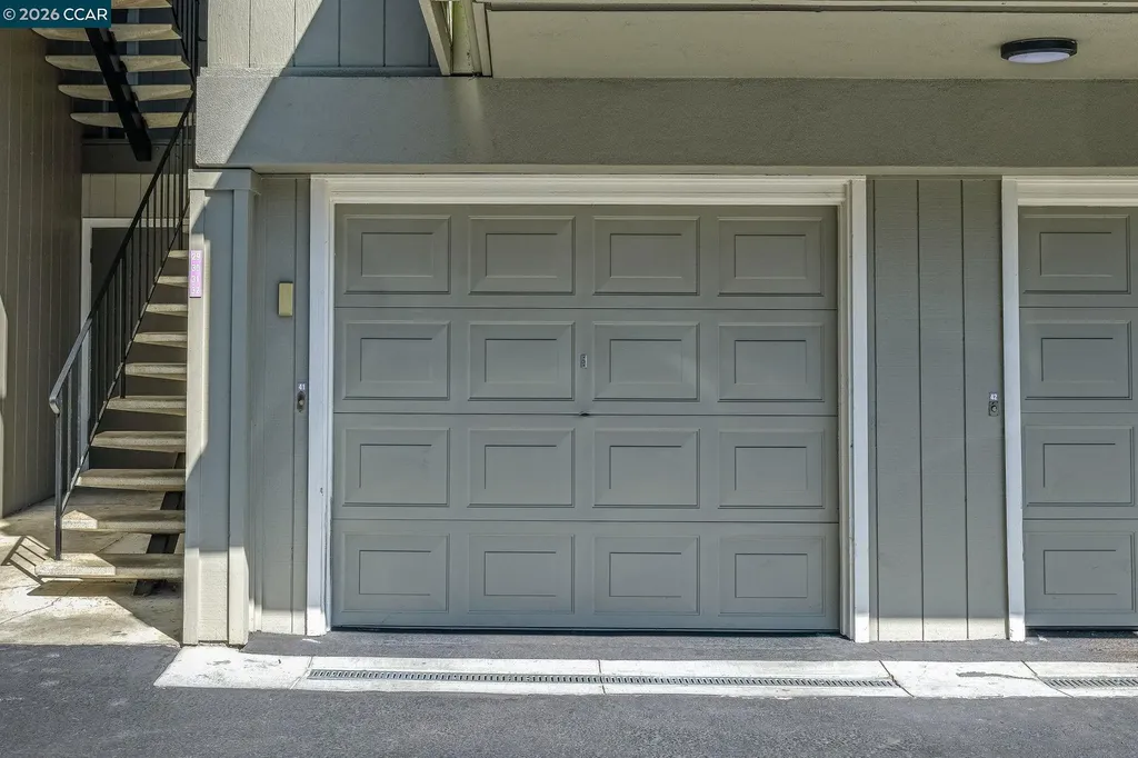 73 Brookwood Road Orinda CA 94563