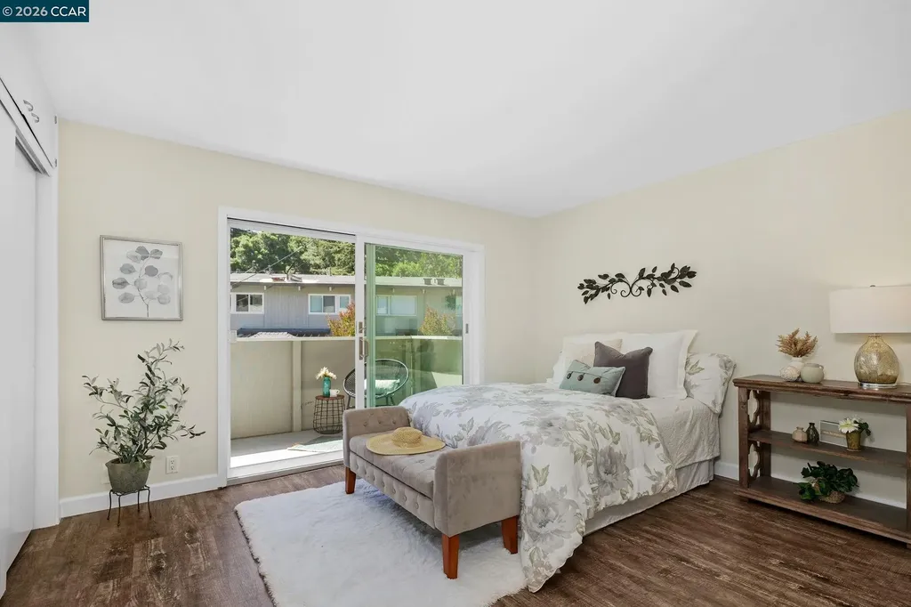 73 Brookwood Road Orinda CA 94563