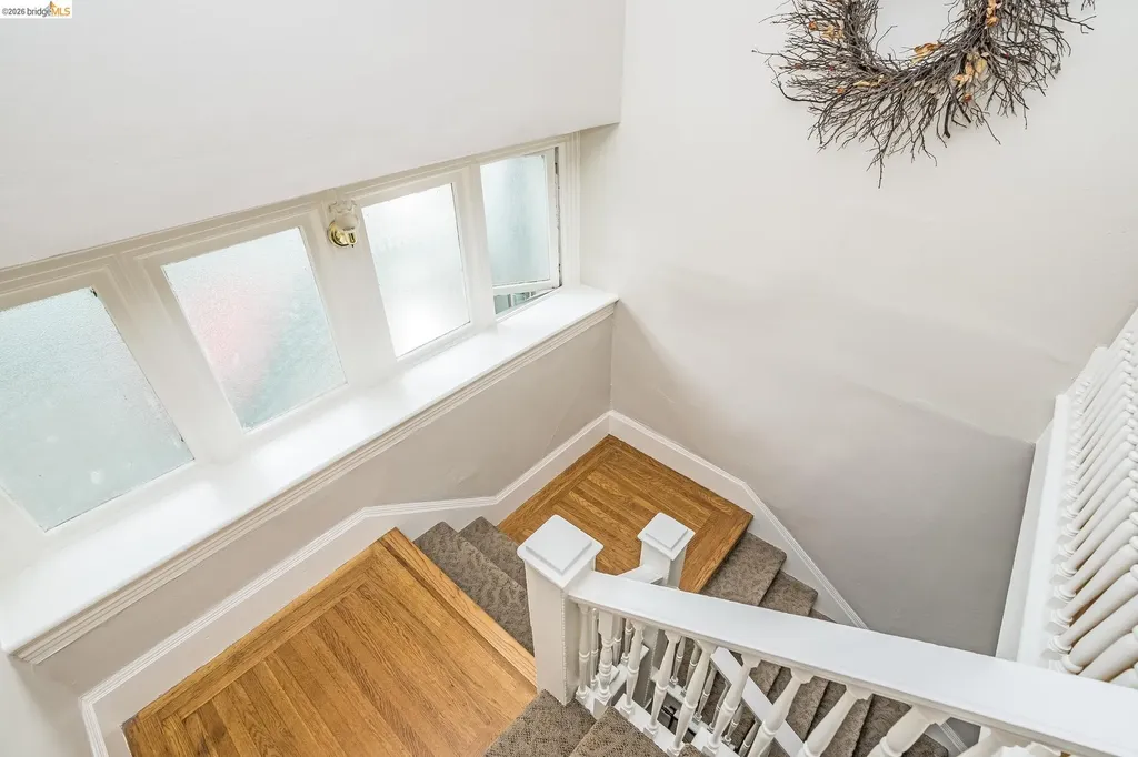 95 Moss Avenue Oakland CA 94610