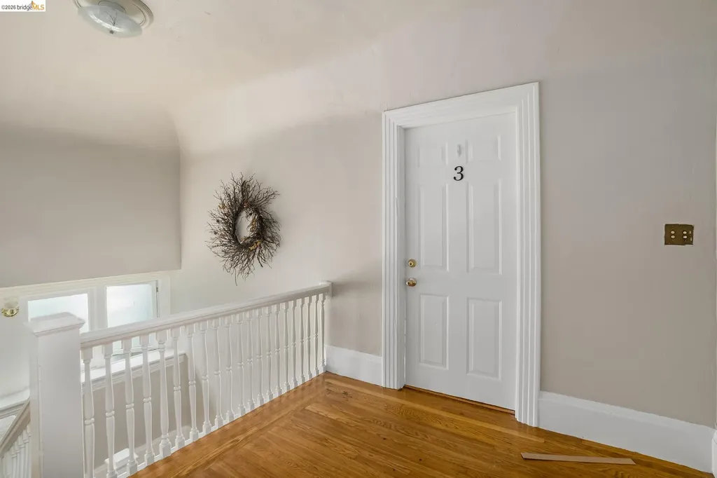 95 Moss Avenue Oakland CA 94610