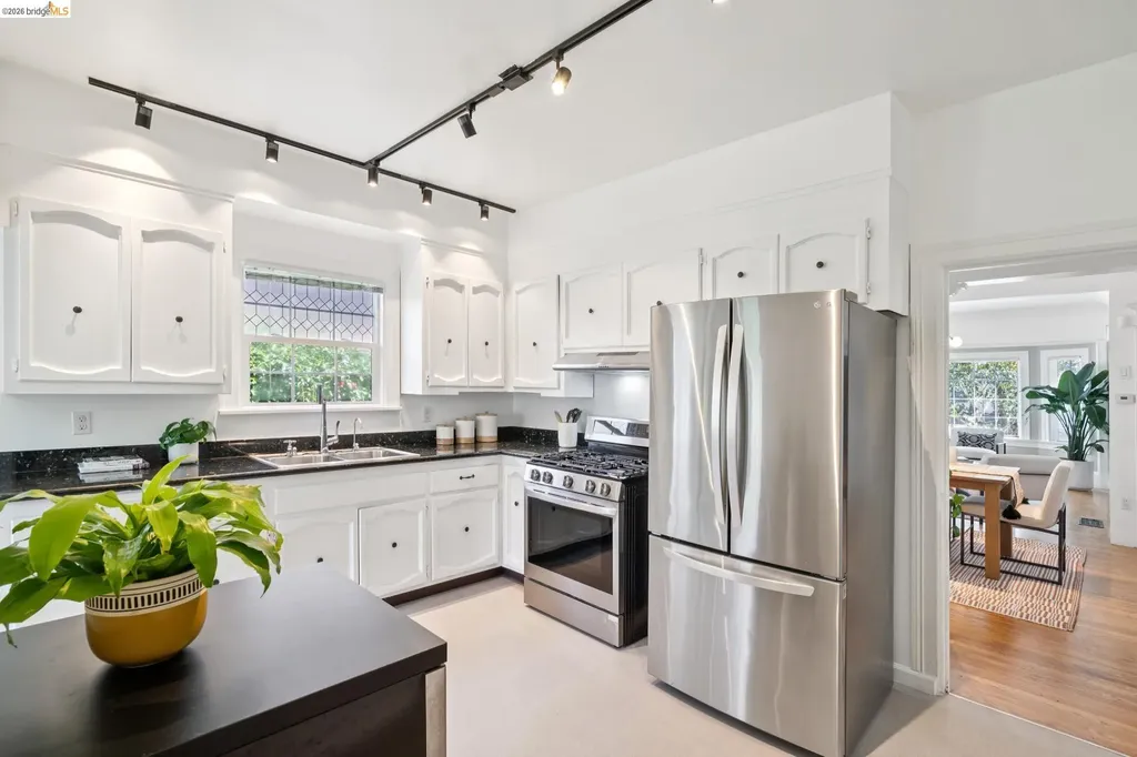 688 31st Street Oakland CA 94609