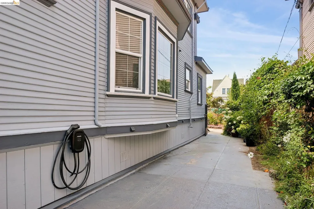 688 31st Street Oakland CA 94609