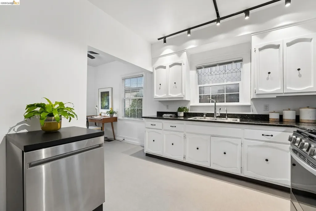 688 31st Street Oakland CA 94609