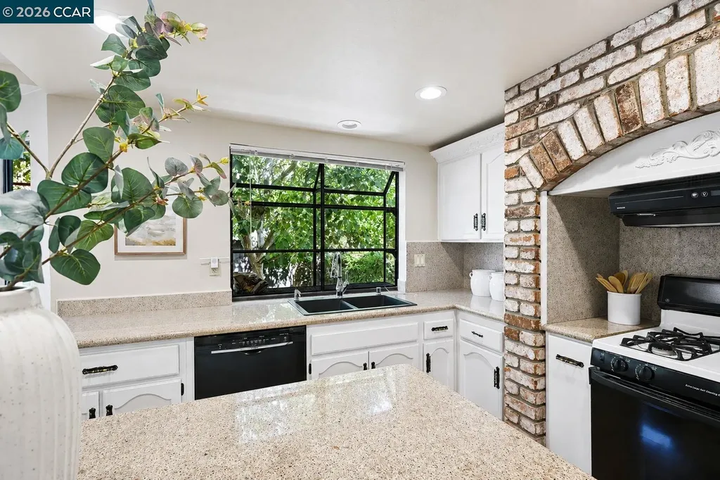 5017 Murchio Drive Concord CA 94521