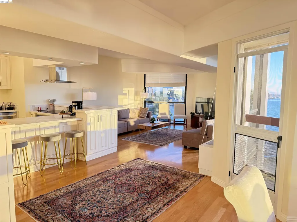 6363 Chritie Avenue Emeryville CA 94608