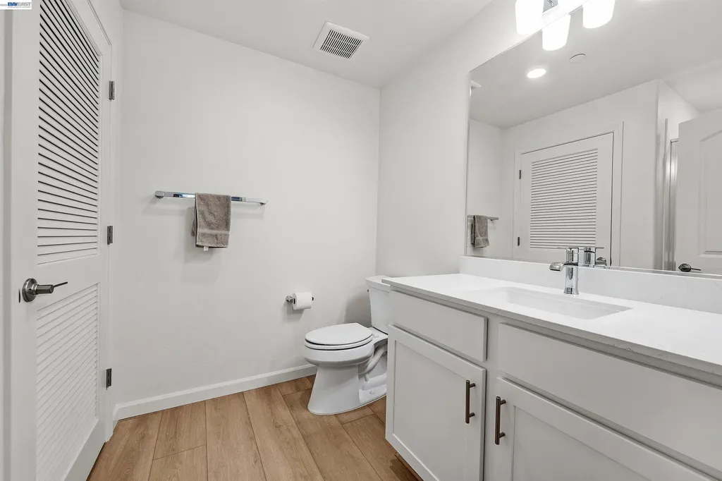 3765 Castro Valley Boulevard Castro Valley CA 94546