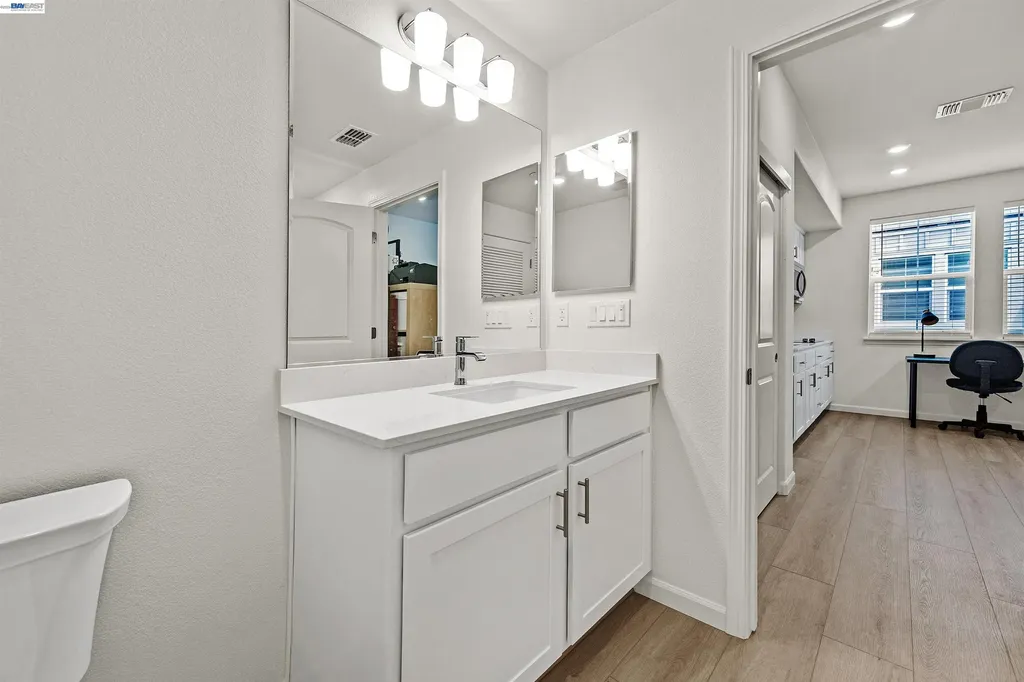 3765 Castro Valley Boulevard Castro Valley CA 94546
